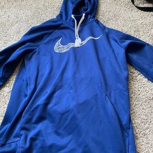 Blue Nike Men’s sweatshirt!!